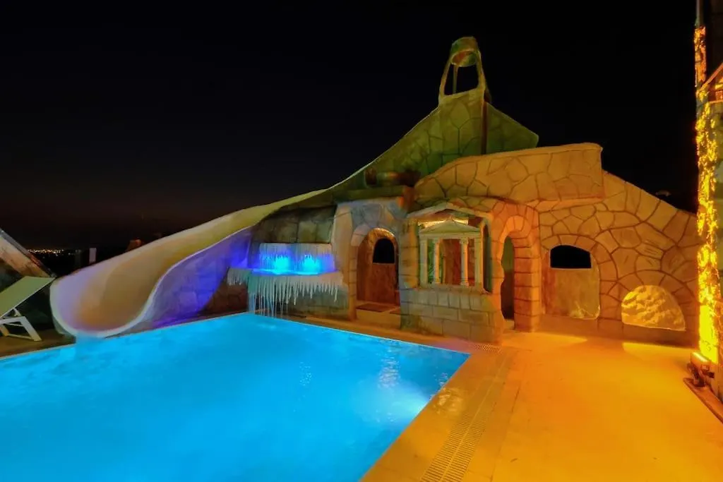 Villa Kaydirakli Ve Akvaryum Fethiye